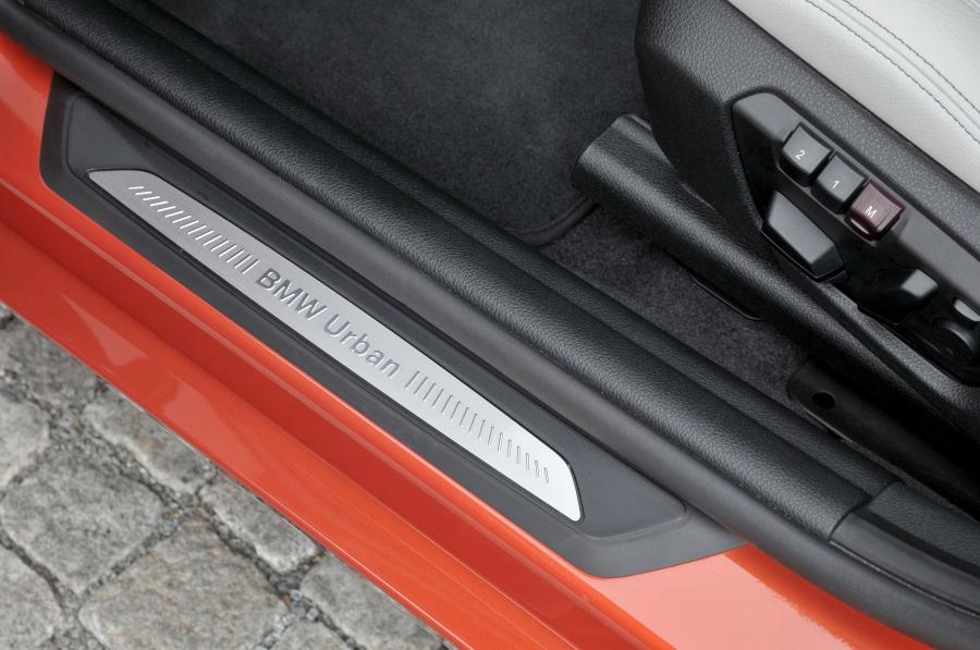  BMW 1-Series Urban Line 2012 года  (фото 23 из 82)